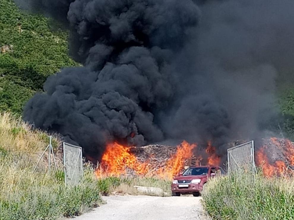 Incendio en el vertedero de residuos industriales de Sabiñánigo