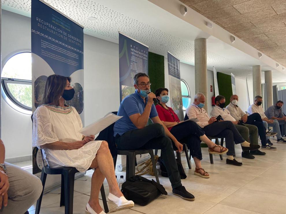 Participantes en la clausura del programa Poctefa Dusal, en el Centro Cultural de Aínsa
