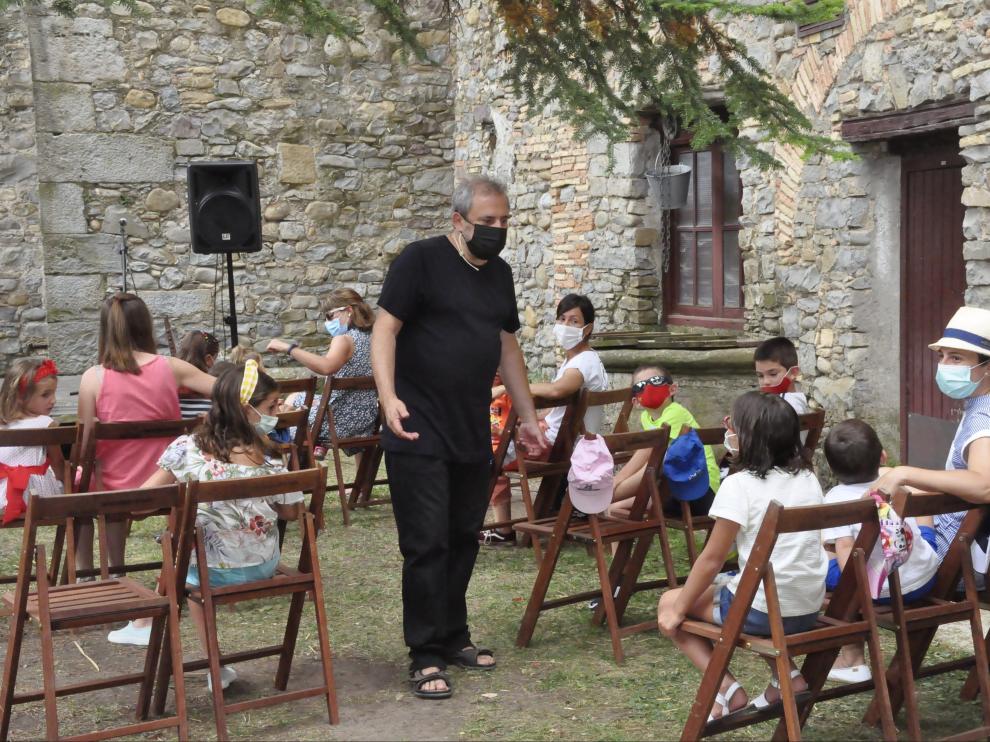 Narradores de cuentos para todo tipo de público en Jaca.