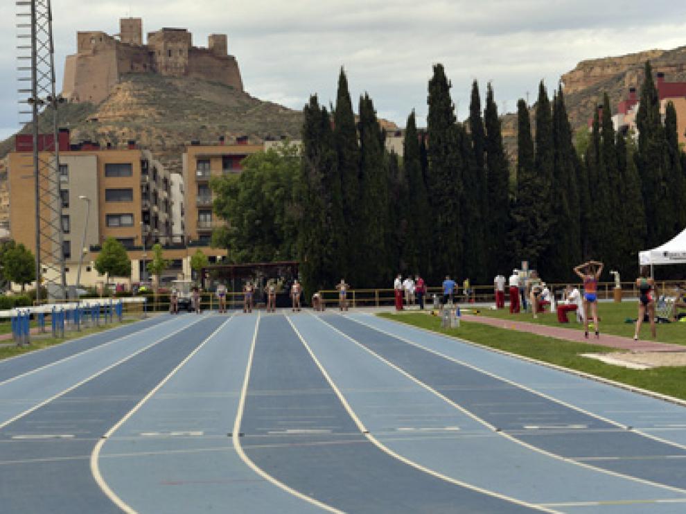 Pistas de atletismo en Monzón
