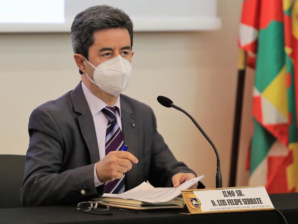Luis Felipe, alcalde de la ciudad, durante uno de los plenos municipales
