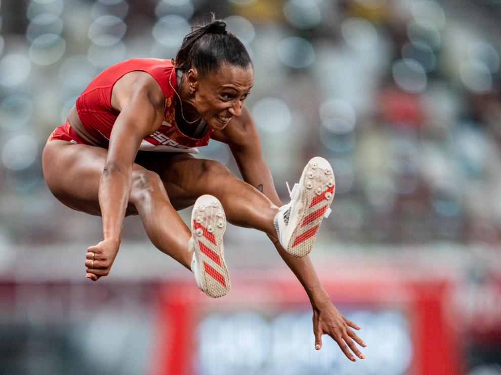 Ana Peleteiro, a la final con récord y aspiraciones de medalla