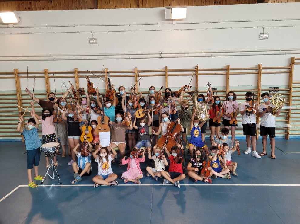 Algunos de los alumnos y alumnas que participaron en los cursos.
