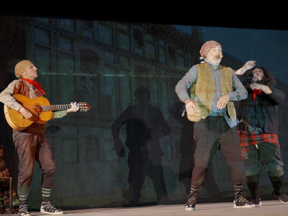 El Teatro de Robres actuó en el Parque de San Blas