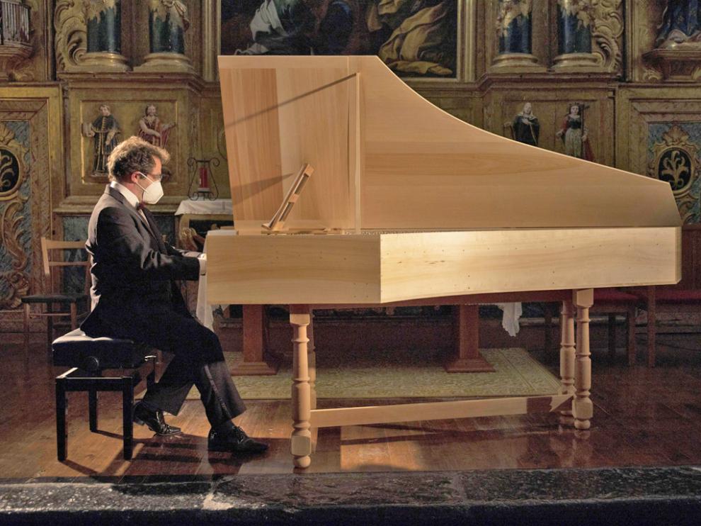Yago Mahúgo ofreció un recital muy original