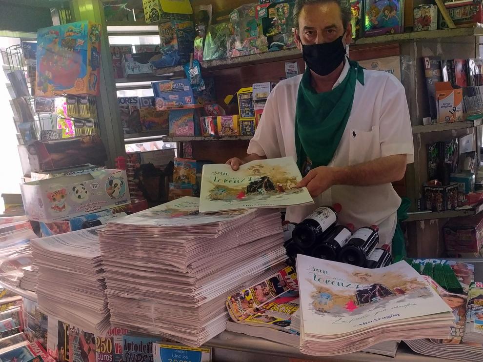 Otra de las tradiciones laurentinas es la compra de nuestro especial.