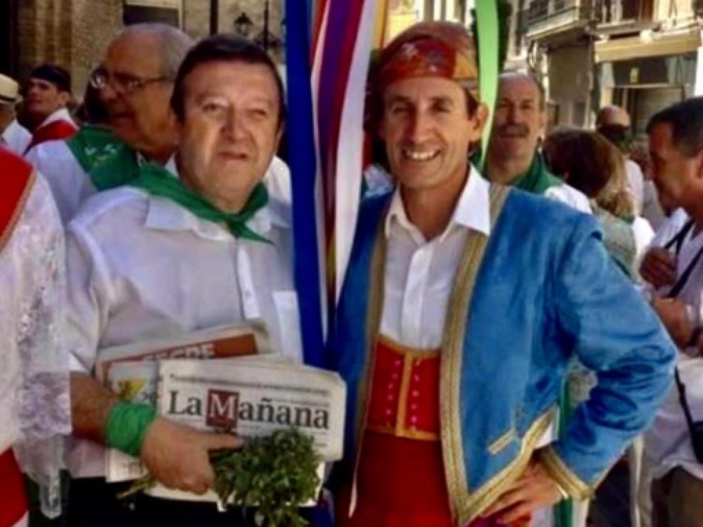 Cosme García junto al danzante Pedro Albero.