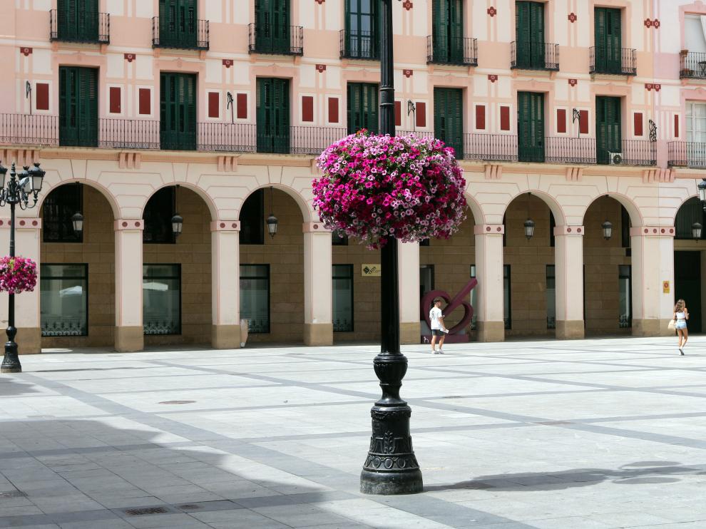 Aspecto de la plaza Luis López Allué durante la mañana de este miércoles.