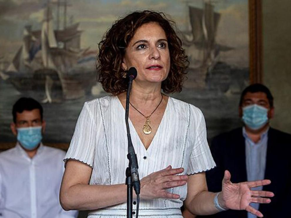 La ministra de Hacienda, María Jesús Montero, durante su visita, este miércoles, al Ayuntamiento de Rota.