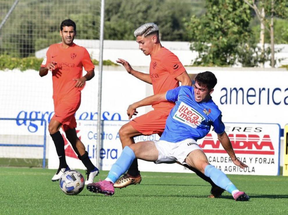 El C.D. Binéfar empató ante la S.D. Huesca B (1-1) en su segundo partido amistoso de pretemporada.