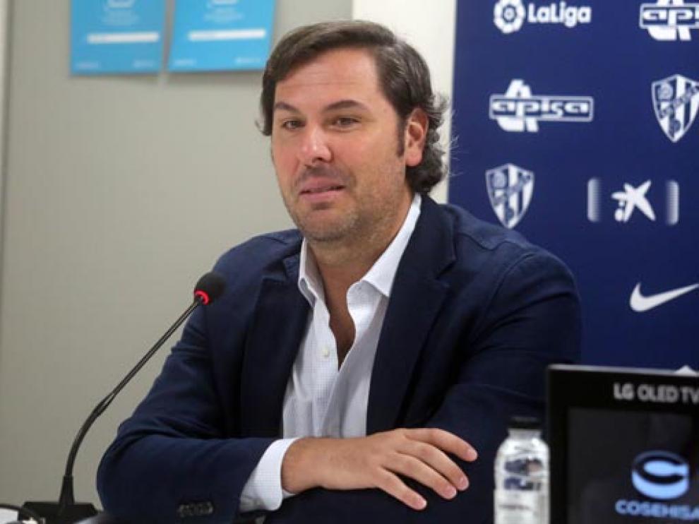 Rubén García, director deportivo de la S.D. Huesca, ayer en la presentación de Miguel San Román.