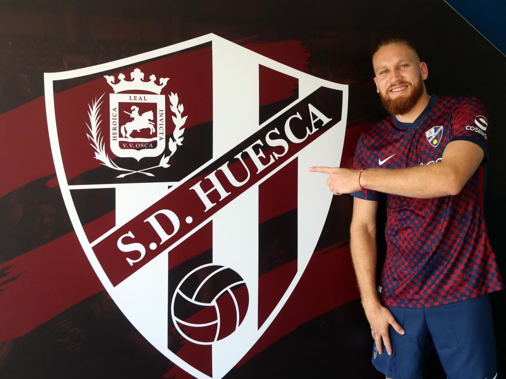 Isidro Pitta ya se ha puesto la camiseta azulgrana.