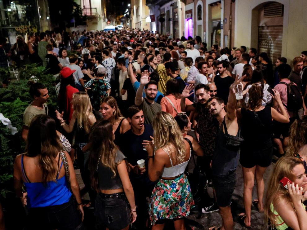 En Barcelona fueron desalojadas más de seis mil personas.