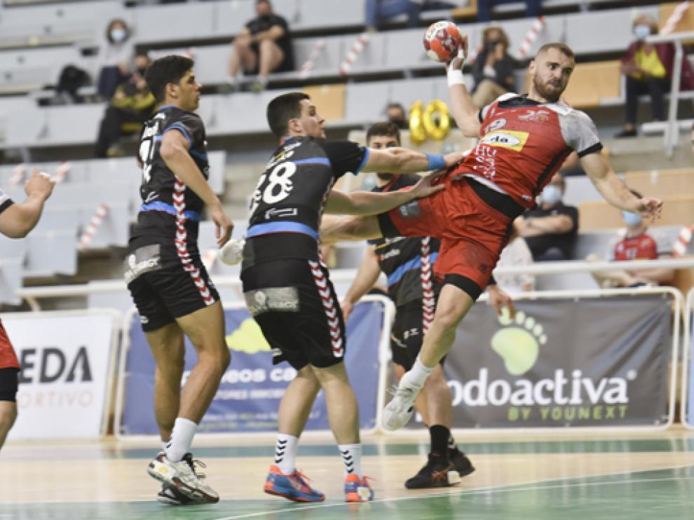 Asier Nieto, en una acción de uno de los últimos encuentros de la temporada pasada.