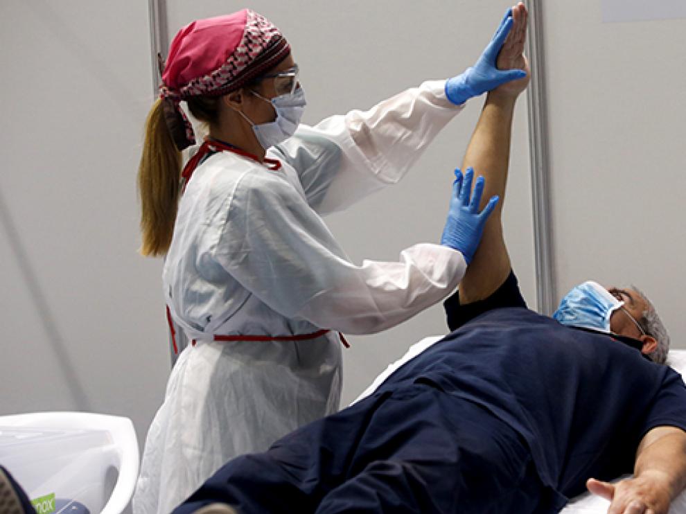 La mitad de los afectados por coronavirus continúa con algún síntoma medio año después