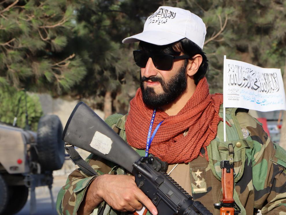 Integrante del ejército talibán.