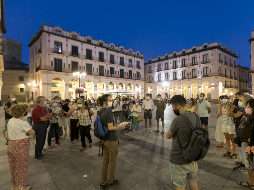 Imagen durante una de las visitas nocturnas a la ciudad en este fin de semana.
