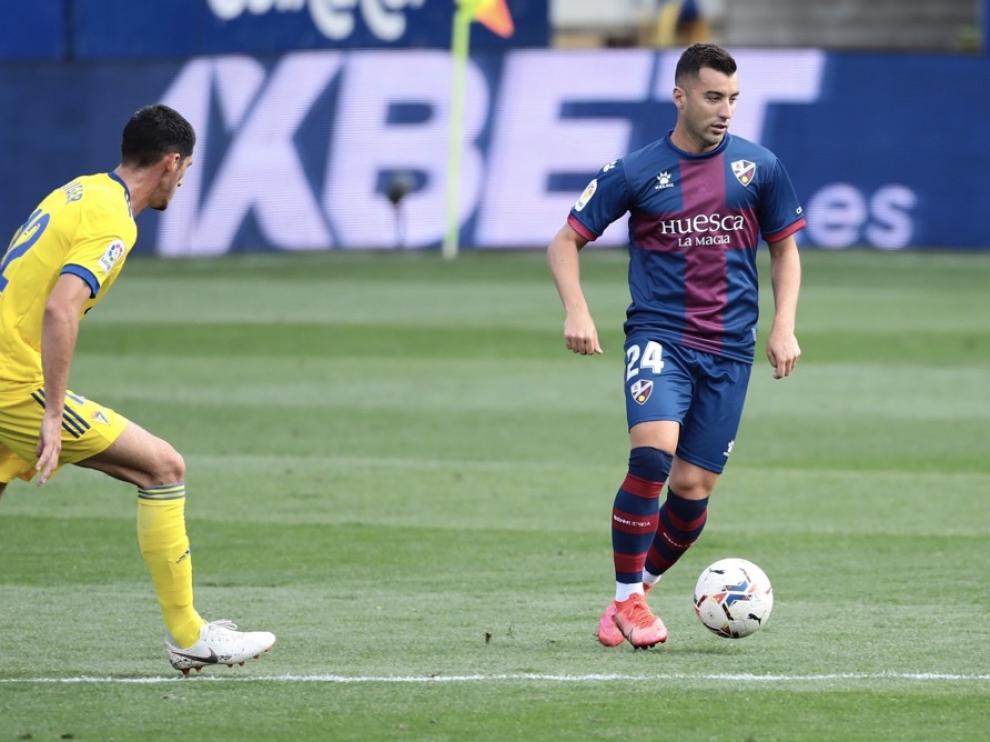 Borja García deja de ser futbolista del Huesca.