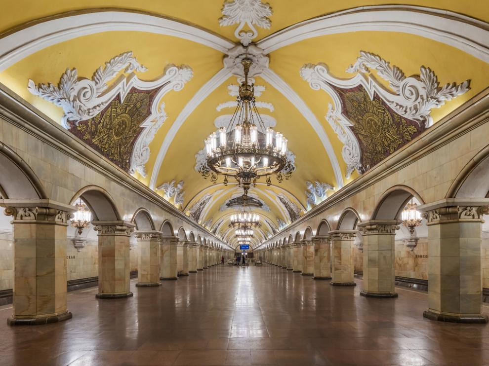 Estación de metro Komsomolskaya en Moscú
