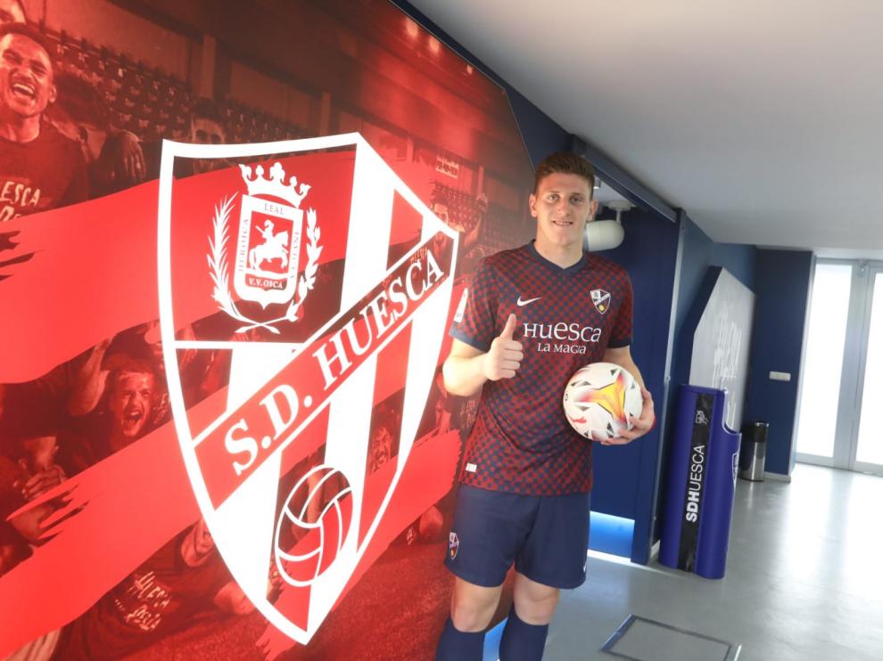 Gaich ya se ha puesto la camiseta azulgrana.
