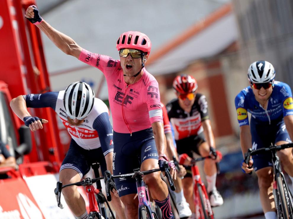 Magnus Cort Nielsen se impone en el esprint de la fuga