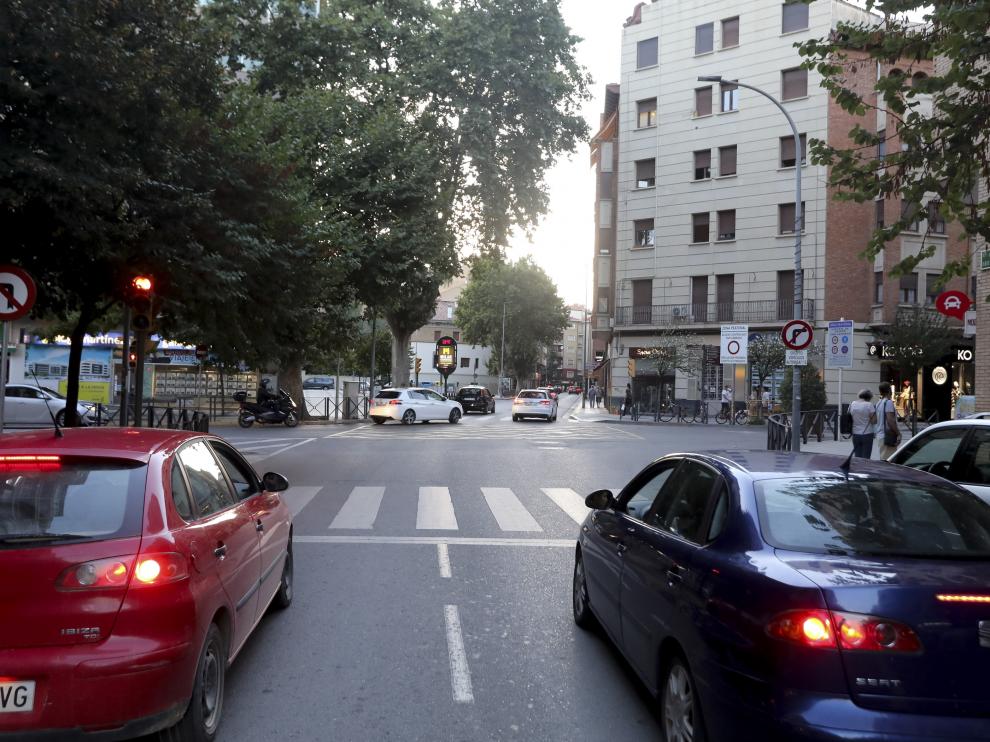 Los semáforos de Cabestany ya no se encienden a la vez para bajar la velocidad en dichas calles.