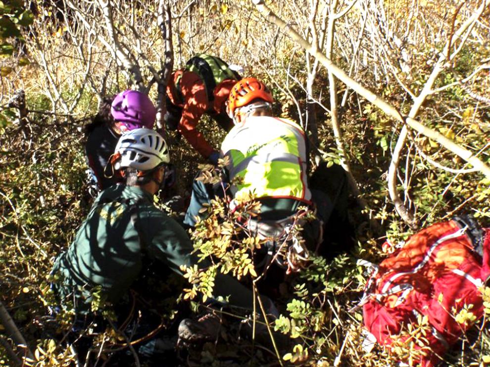 Efectivos del Ereim de Panticosa, durante una operación de rescate en la zona de La Sarra