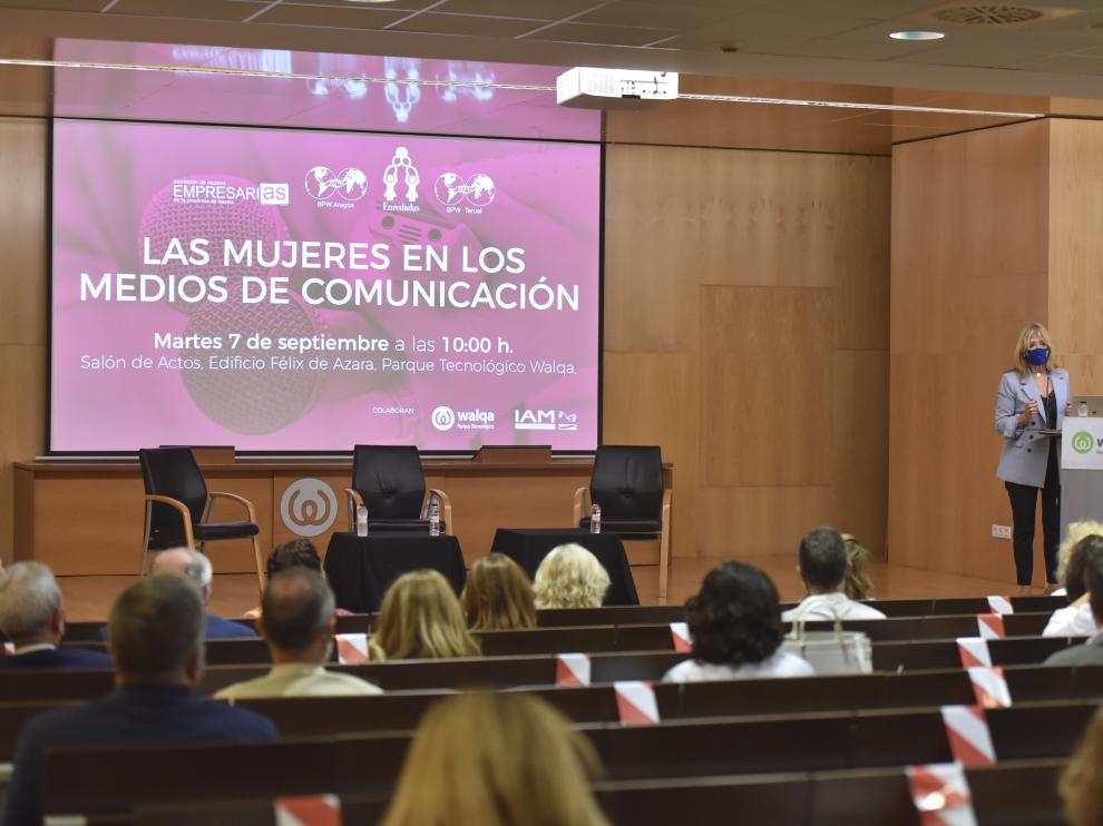 Encarna Samitier durante su intervención en la jornada "Mujeres en los Medios de Comunicación"