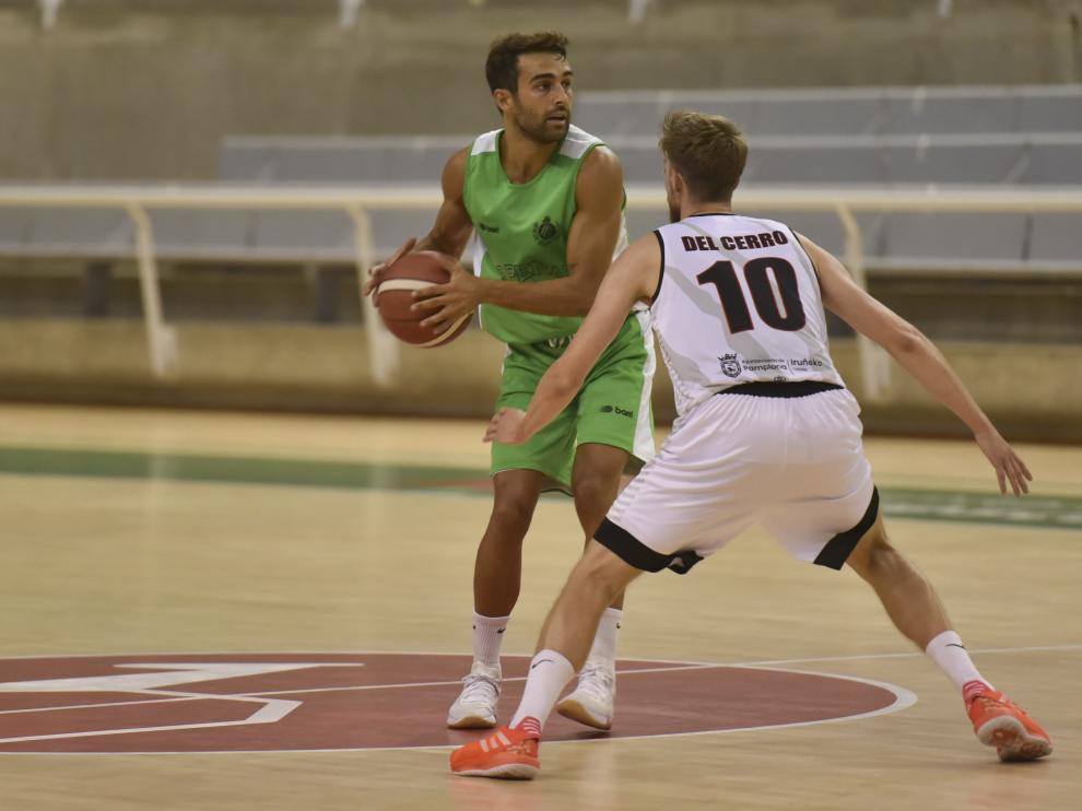 El base Ayoze Alonso, durante el partido contra Navarra.