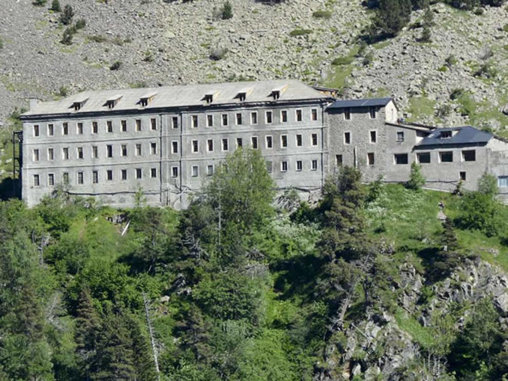 El actual recinto termal de los Baños de Benasque, cuya fecha de construcción está datada en 1801