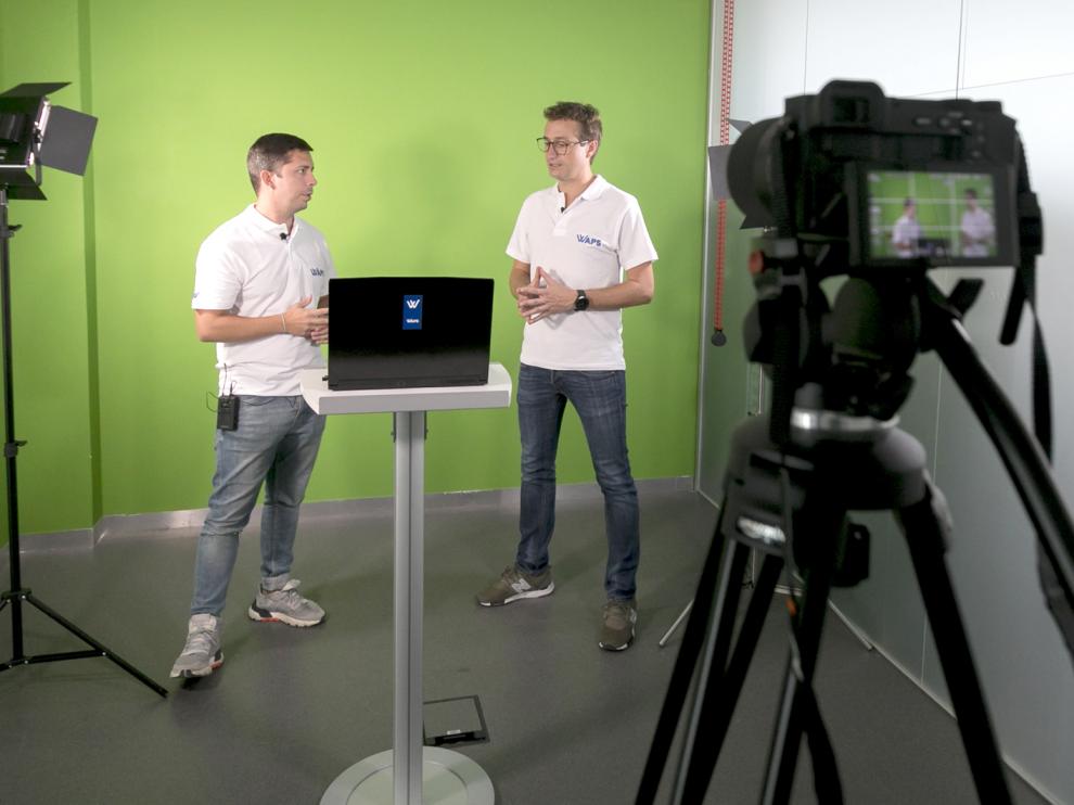 Imagen del estudio de grabación durante el rodaje de uno de los vídeos