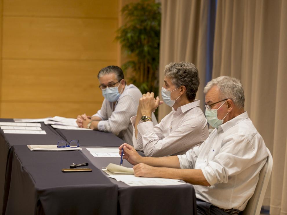 Jesús Montorio, Pachi Giné y Fernando Udina, ayer en la asamblea del club.