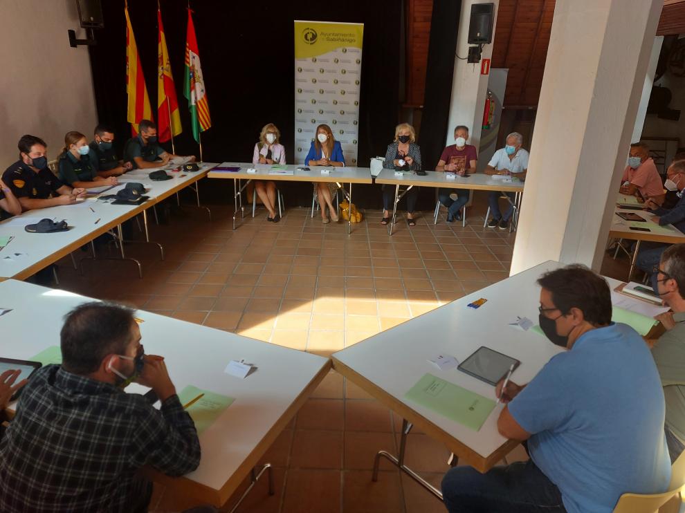 Imagen de la reunión de seguridad celebrada en el Molino Periel de Sabiñánigo.