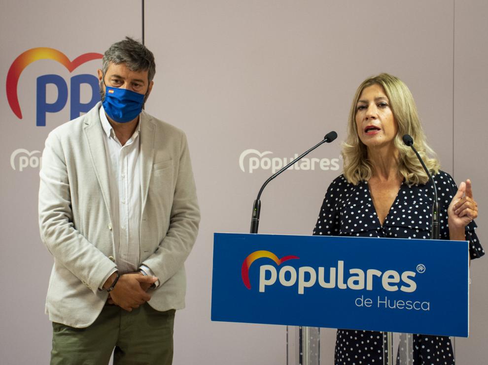 Gerardo Oliván y Mar Vaquero, en la rueda de prensa de este jueves.