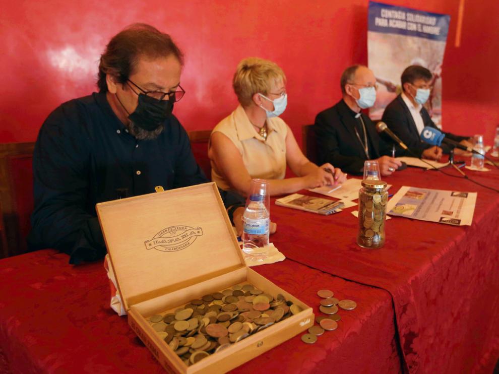 Julio Luzán, Rosa Tenas, Julián Ruiz Martorell y Fernando Laborda.