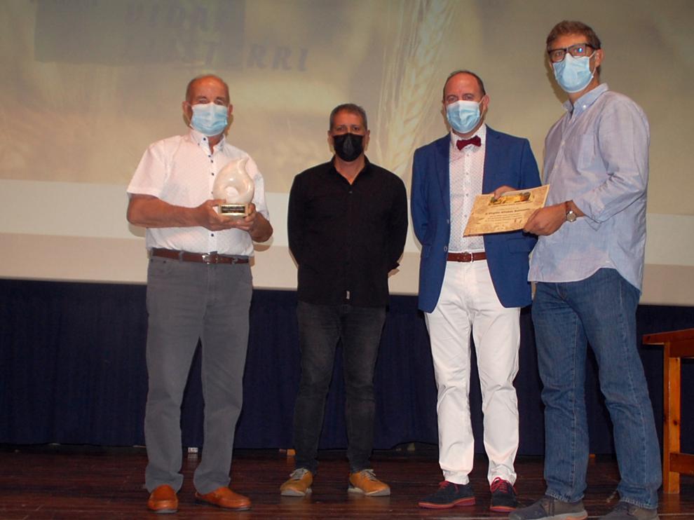 Acto de entrega del Premio Darío Vidal Llisterri al ganadero de vacuno Virgilio Altabás en Femoga.