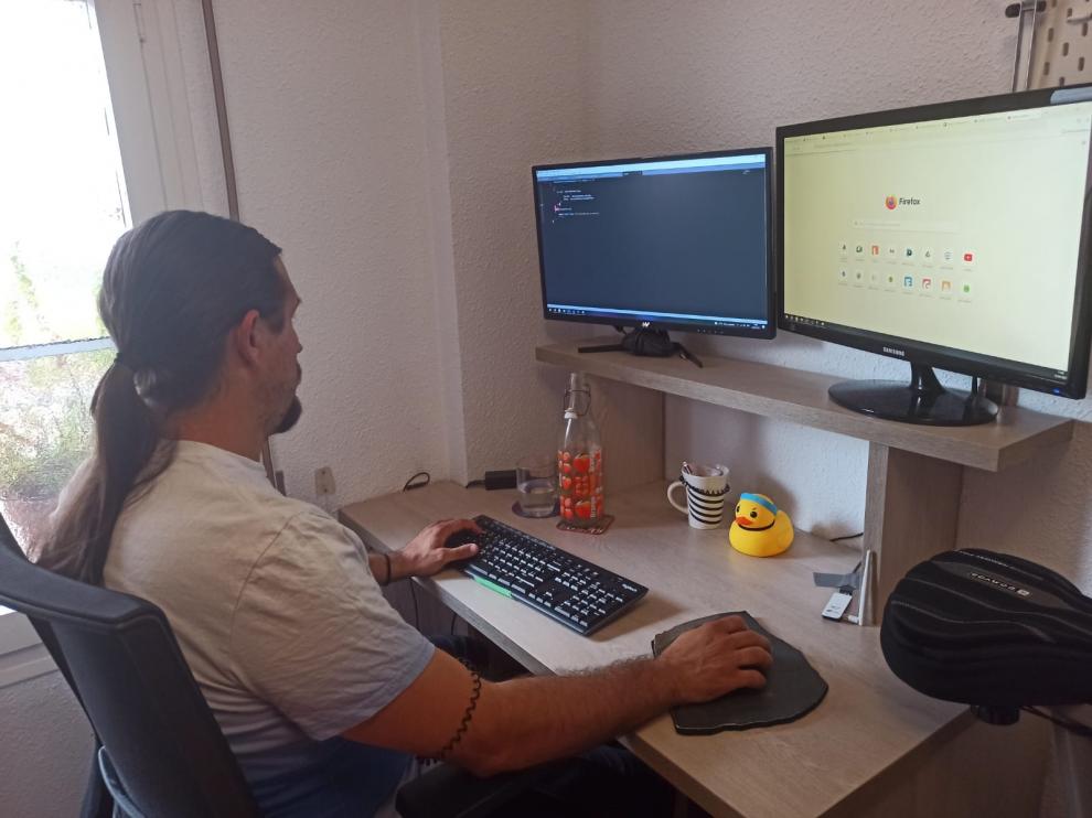 Jaime Calvo y el resto de sus compañeros fueron enviados a casa en el primer estado de alarma y ahora es permanente.