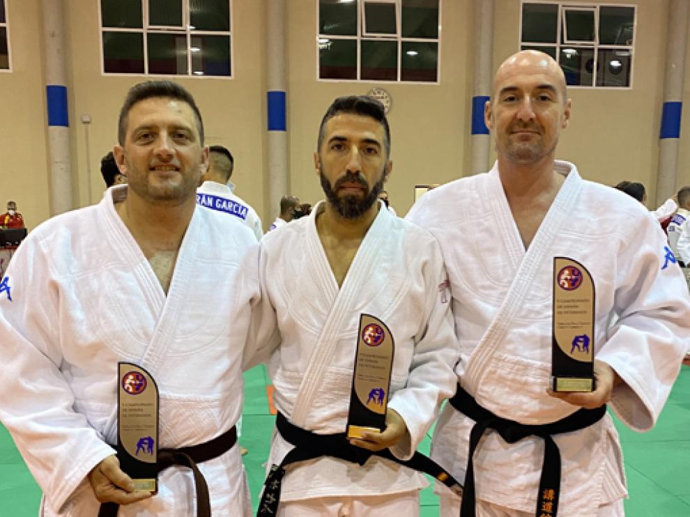 Iván Ruiz, Joseba Díaz y Jesús Ferrando, de la Escuela Judo Samurai.