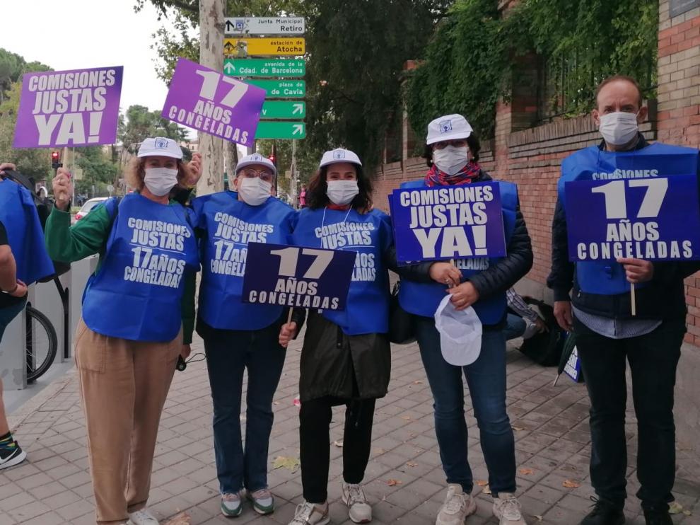 Siete loteros de la provincia se desplazaron ayer a Madrid para sumarse a la protesta.
