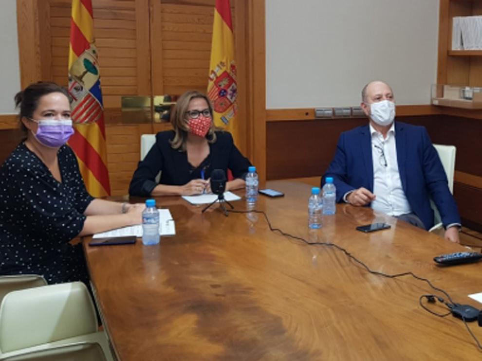 Mayte Pérez, José Ramón Ibáñez y María Goikoetxea participaron en la reunión de ayer.