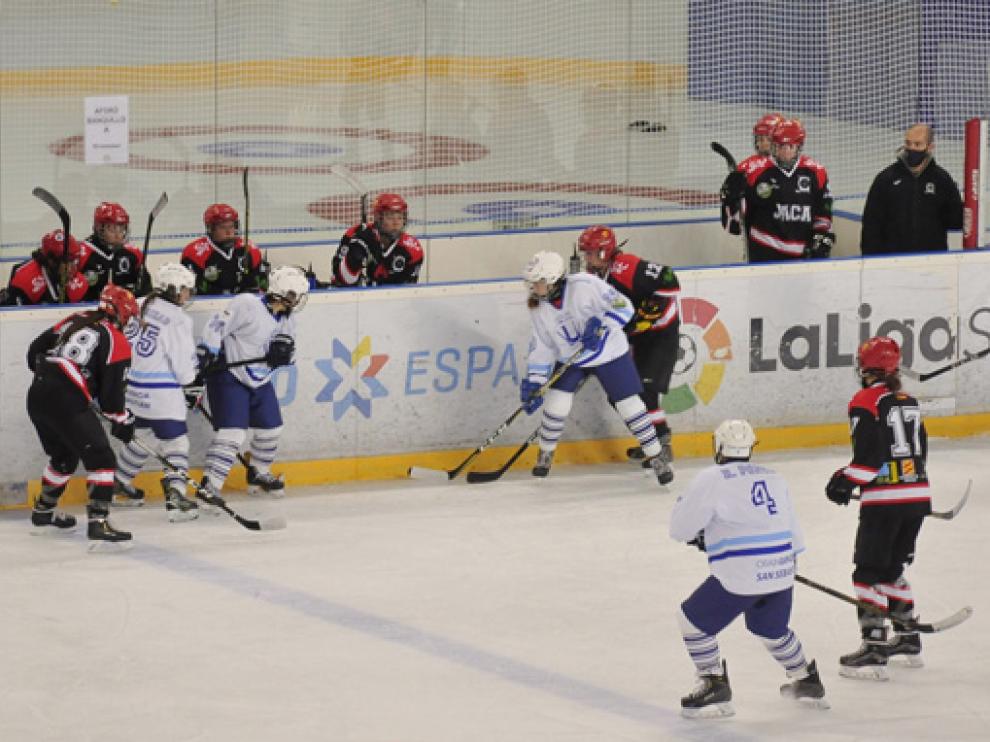 El partido se celebra este sábado, a partir de las 21:30 horas, en el pabellón de hielo de Jaca.