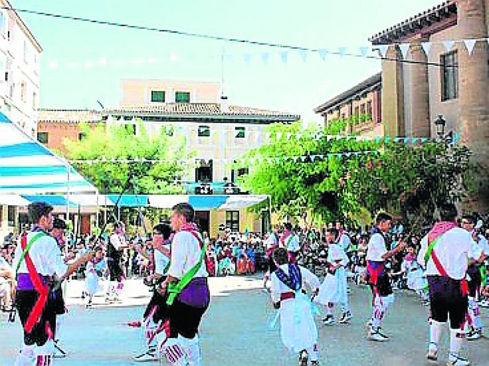 El Encuentro gira en torno al folclore monegrino