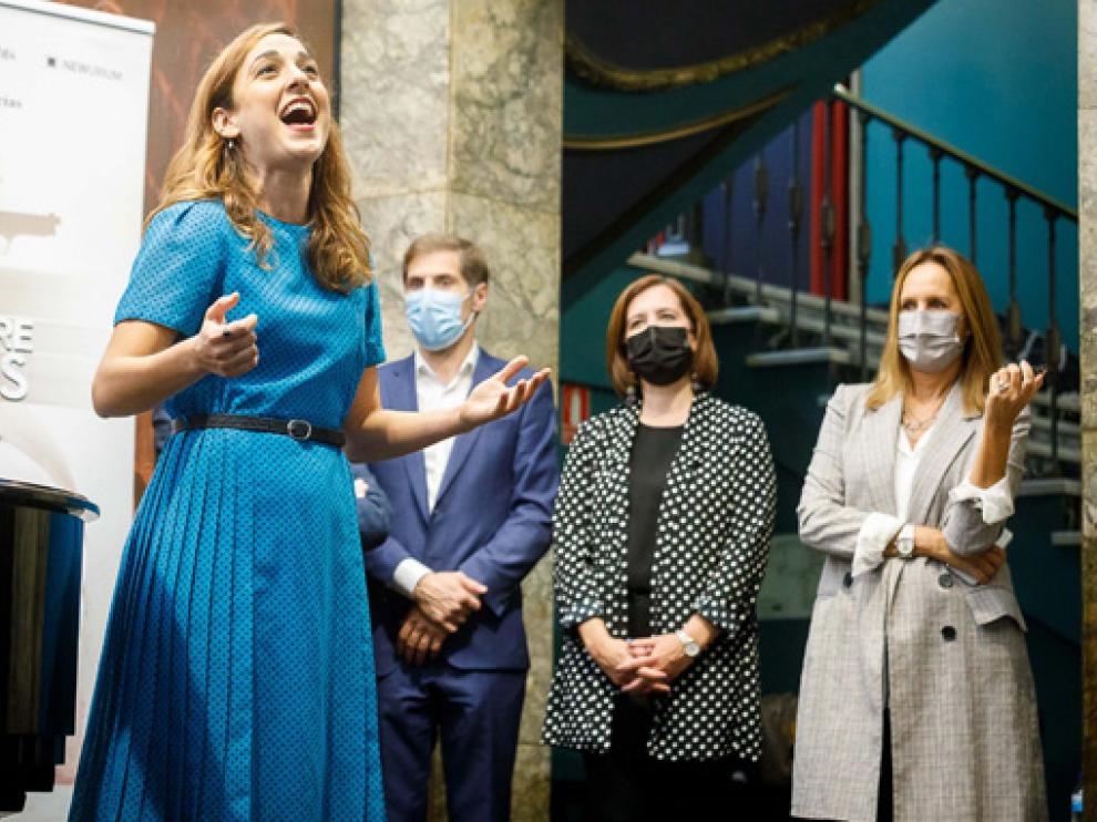 Laura Enrech, que interpreta a Sira, cantó en la presentación del musical.
