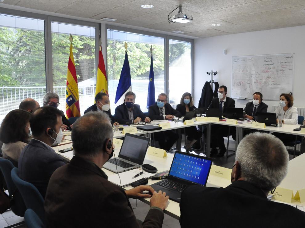 Reunión del comité de seguimiento, ayer en el Laboratorio Subterráneo de Canfranc.