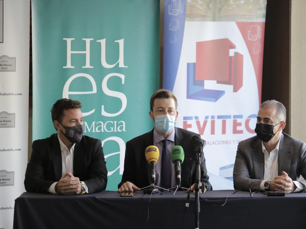 Fernando Blasco, Antonio Orús y Pablo Lera, en la presentación del patrocinio.
