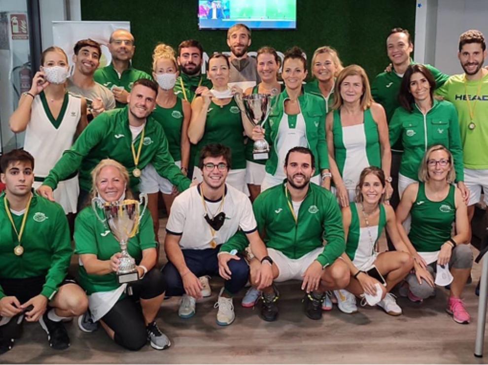 Los equipos del Tenis Osca se llevaron los títulos provinciales en categoría masculina y femenina.