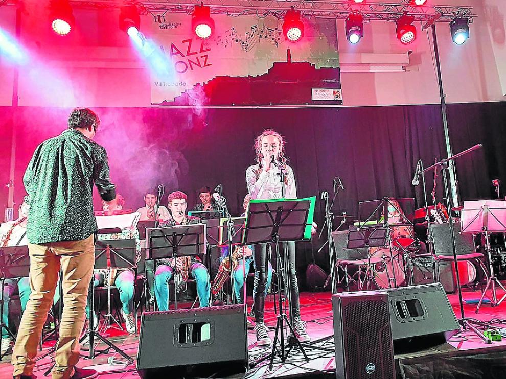 Los jóvenes músicos de Jazz for Kids actuaron en Fonz.
