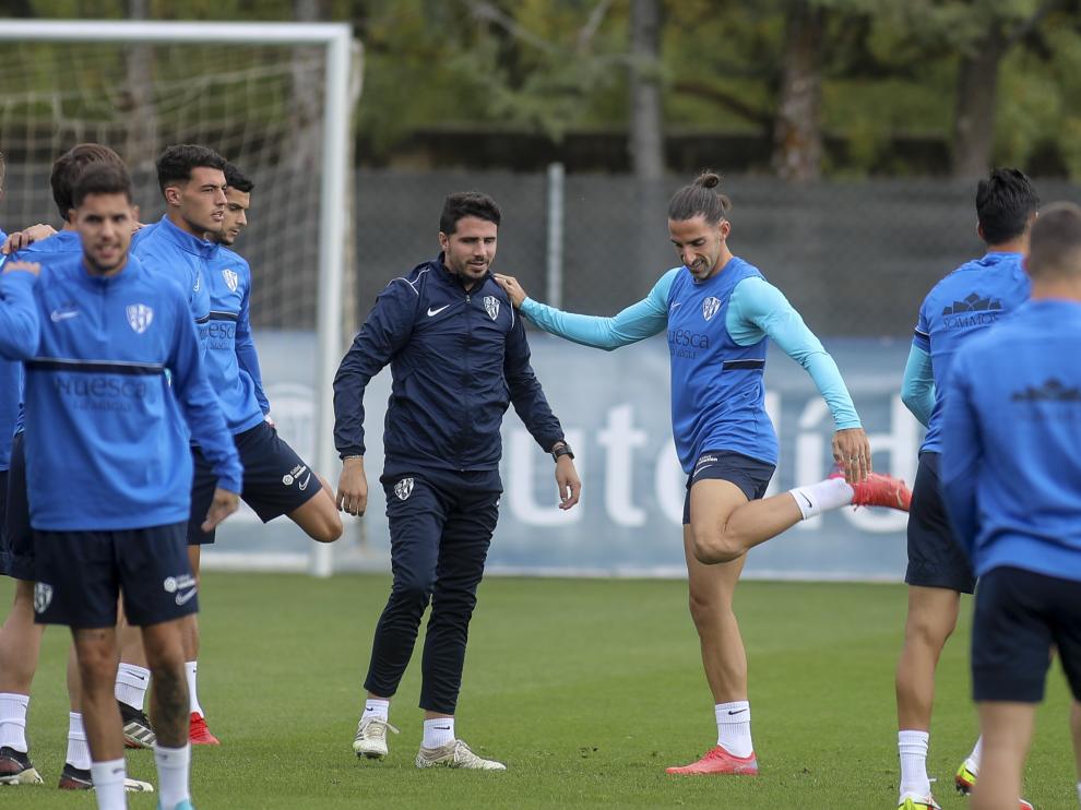 Marc Mateu, en el entrenamiento de este martes junto a Adrián Sipán.