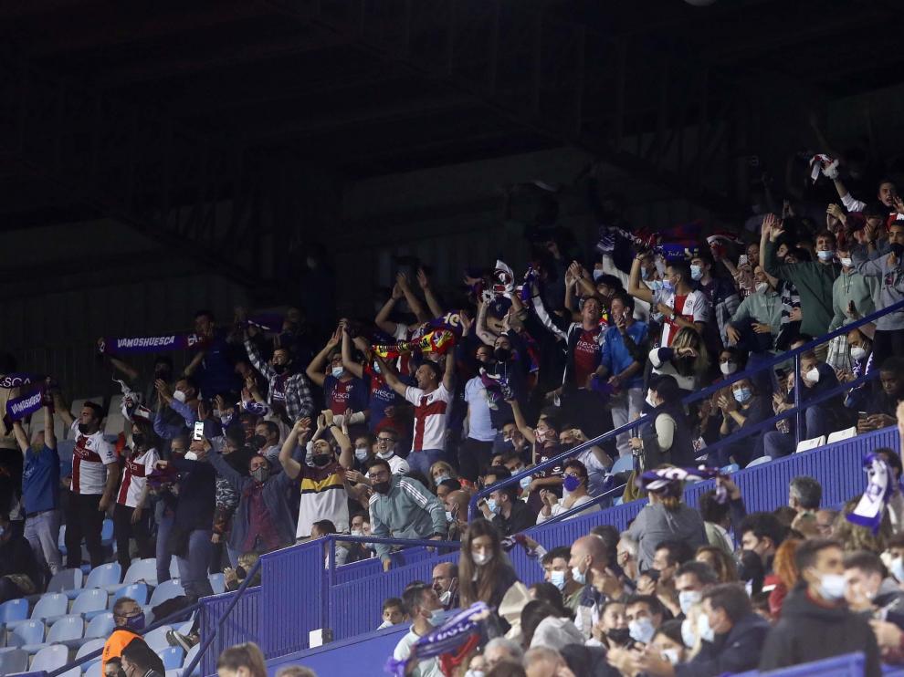 El Huesca volverá a estar acompañado por aficionados en una nueva salida.
