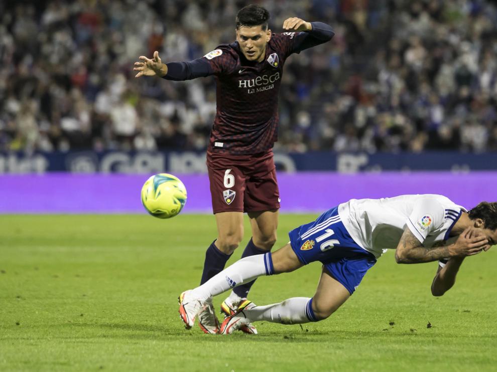 Cristian Salvador volvió en La Romareda tras perderse tres partidos.
